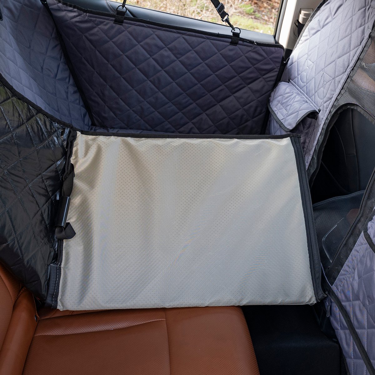 Deluxe Pet Car Seat Hammock with Raised Seat Barrier P3409 thumbnail 25